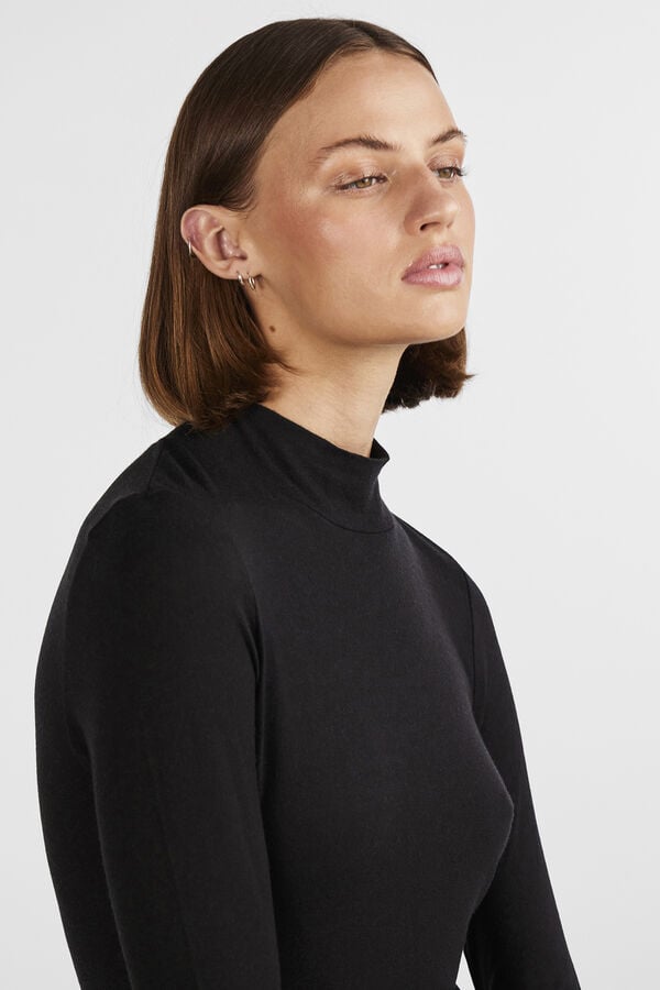 Pieces T-shirt b&aacute;sica em viscose cru