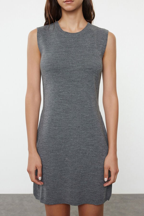 Trendyol Vestido minivestido e casaco de malha cinzento