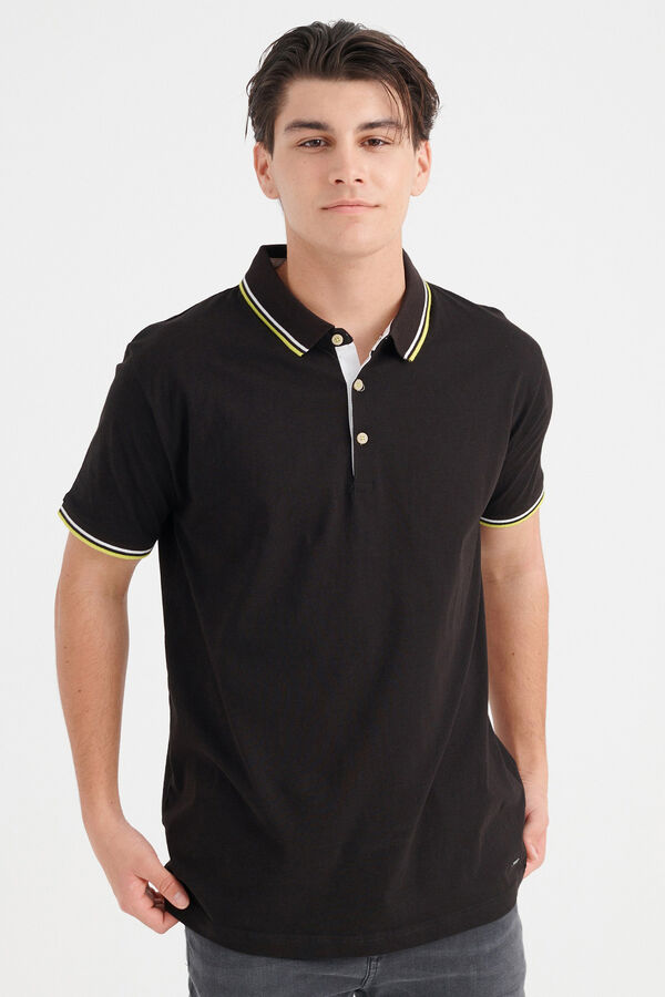 Inside P&oacute;lo Contrastes preto