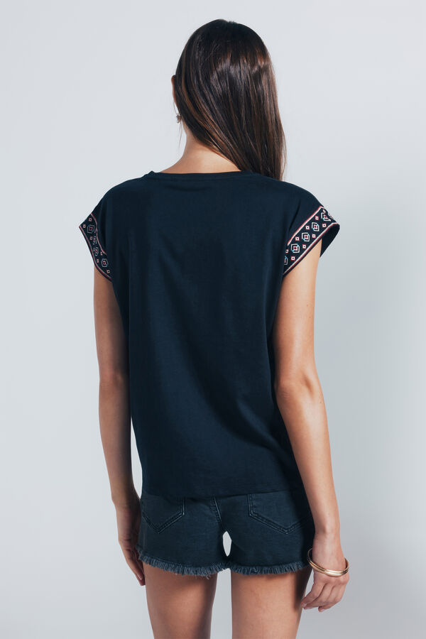 Springfield Camiseta gr&aacute;fico &eacute;tnico posicionado negro