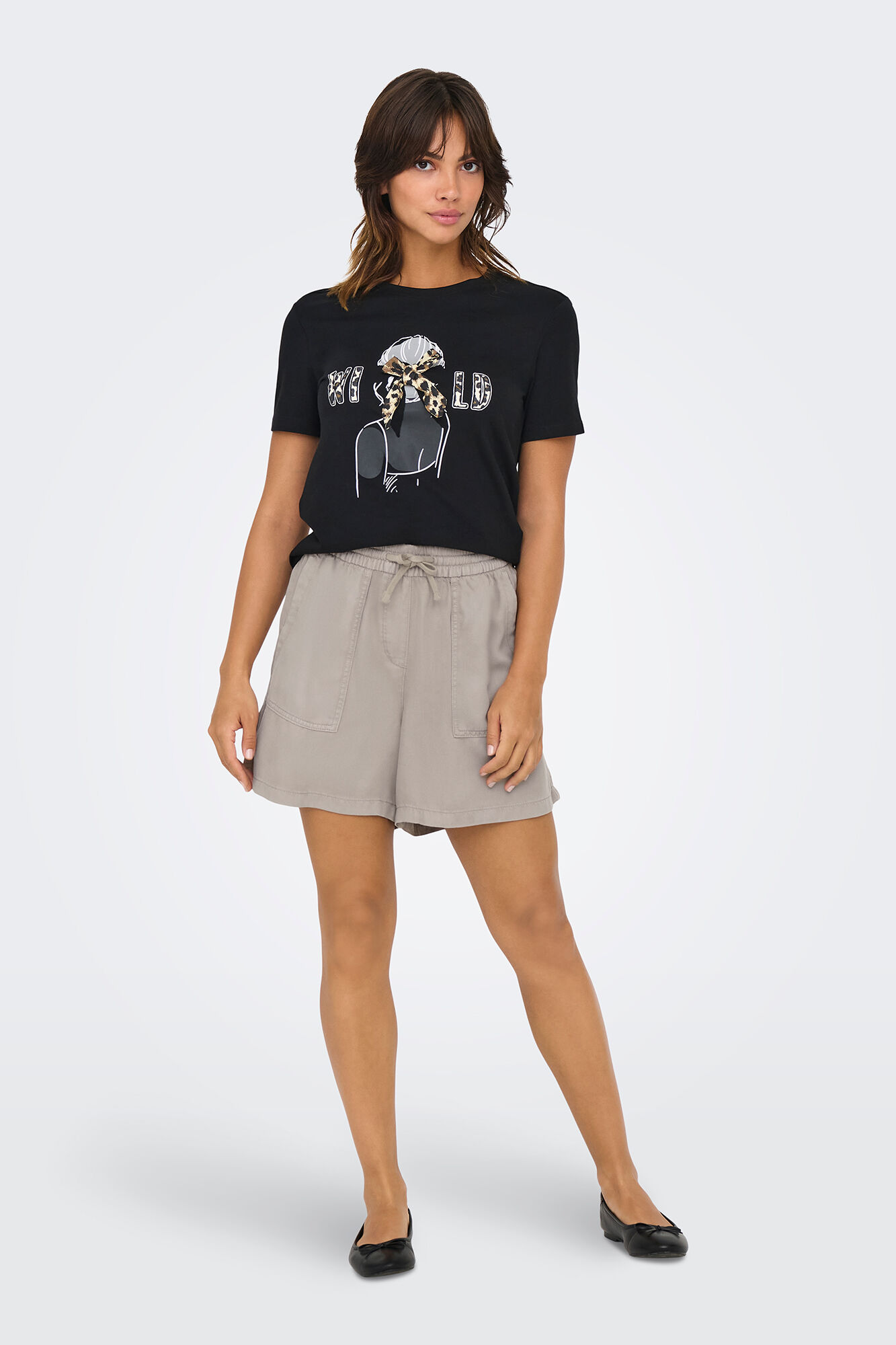 Only Shorts el&aacute;sticos de la&ccedil;ada alta com cord&atilde;o 