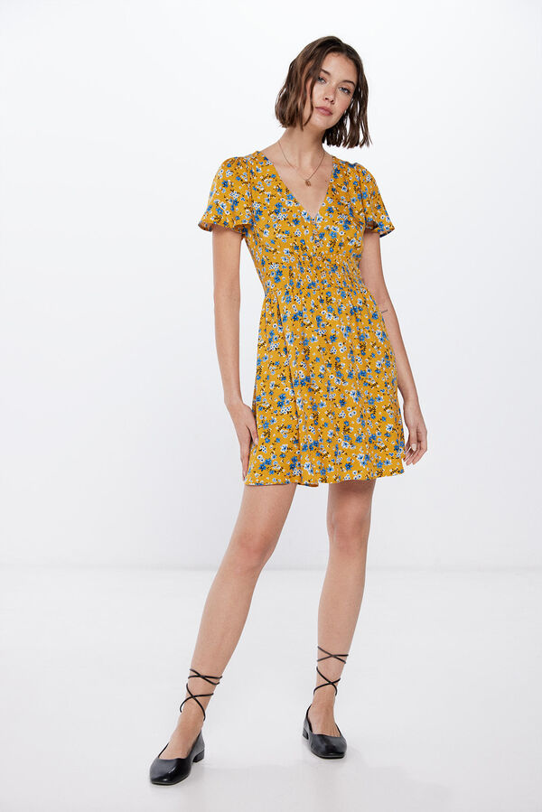 Springfield Vestido Corto Cintura Nido de Abeja amarillo