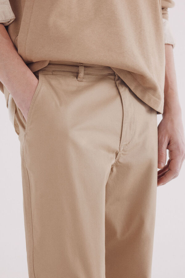 Springfield cal&ccedil;as chino slim fit confort&aacute;veis bege