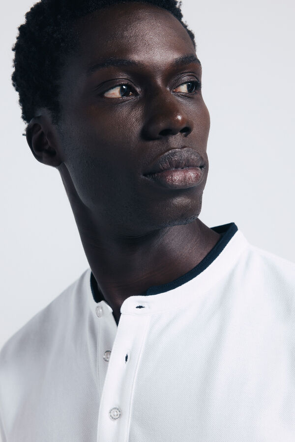 Springfield Polo piqu&eacute; cuello mao slim fit blanco