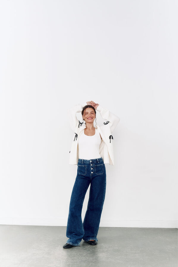 High Spirits Cardigan "Pétalas geladas"  bege