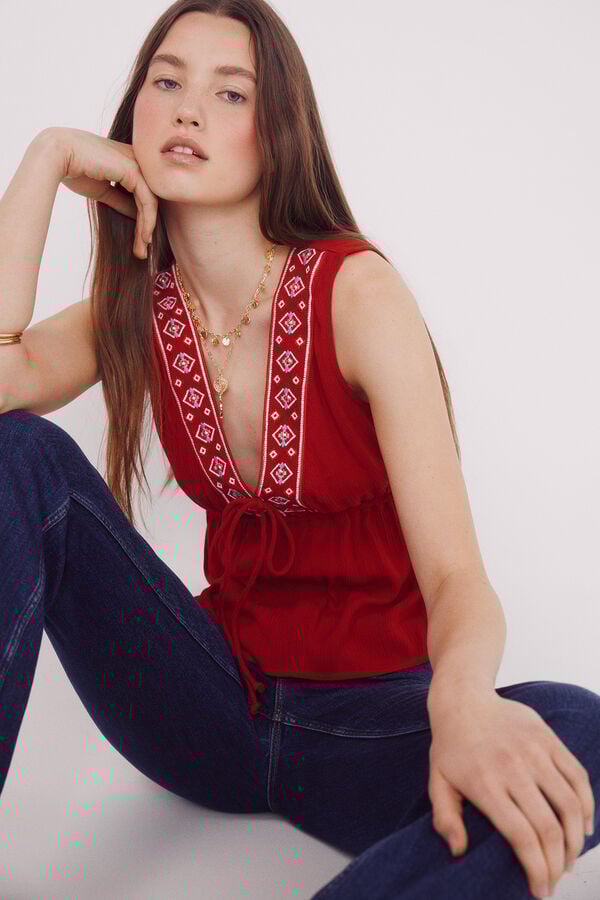 Springfield Blusa escote cenefa étnica rojo