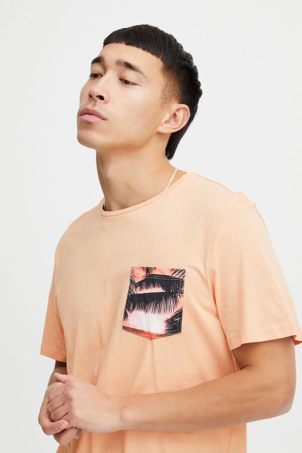 Blend T-shirt Manga Curta - Bolso Estampado rosa