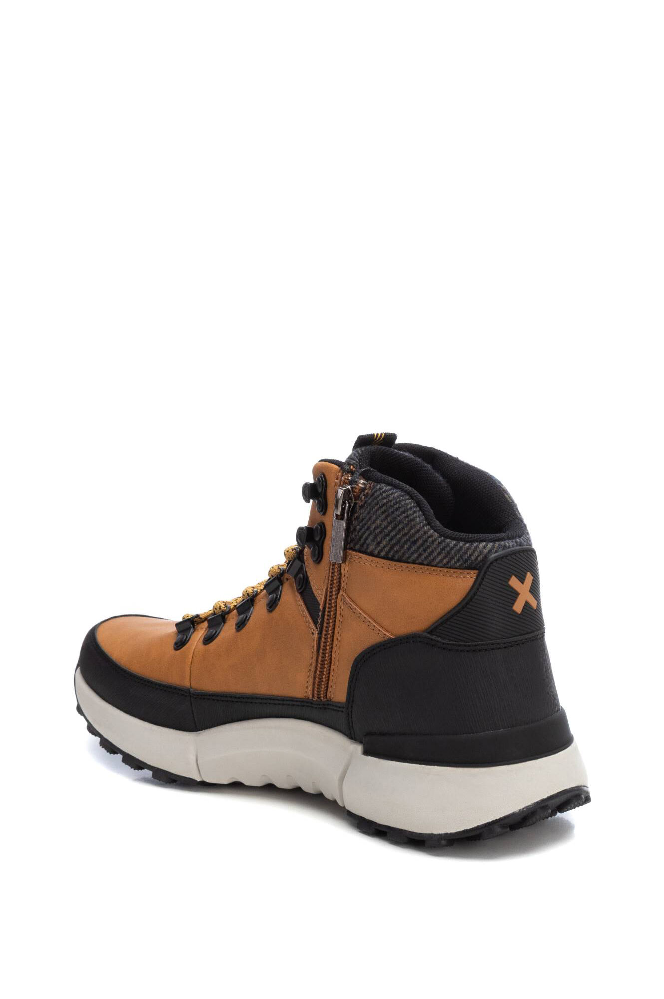 XTI Botin caballero monta&ntilde;a casual cordones y cremallera