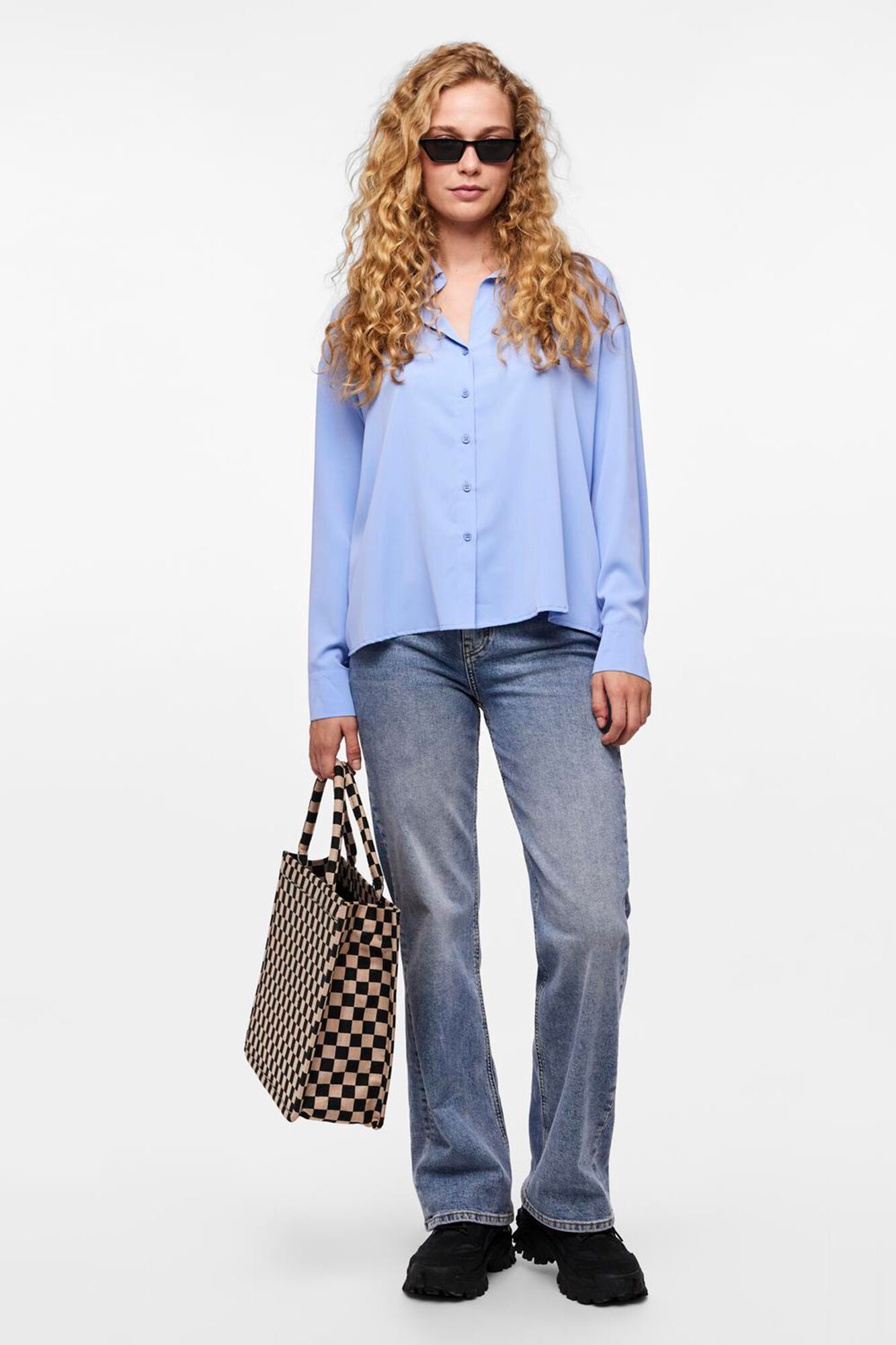 Pieces Camisa b&aacute;sica