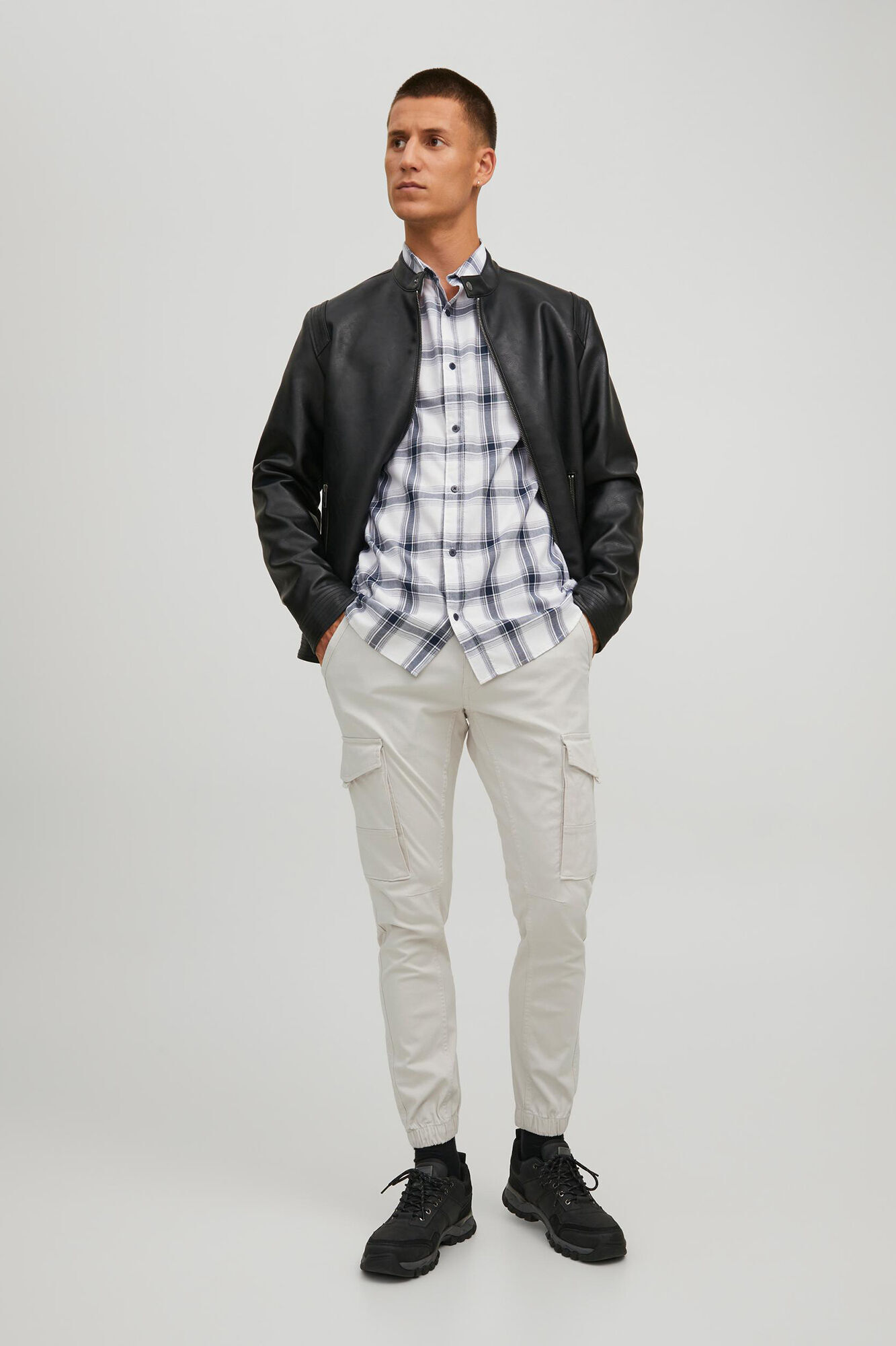 Jack & Jones Pantal&oacute;n slim fit cargo