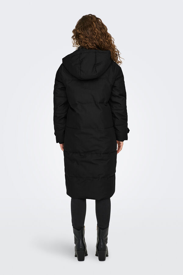 Only Sobretudo comprido com capuz preto