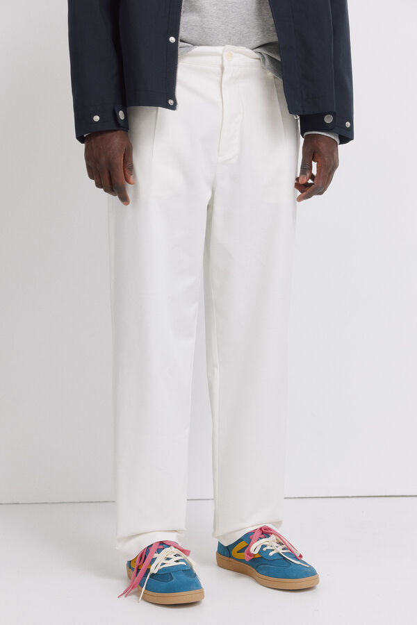 Springfield Pantal&oacute;n recto relaxed fit marfil