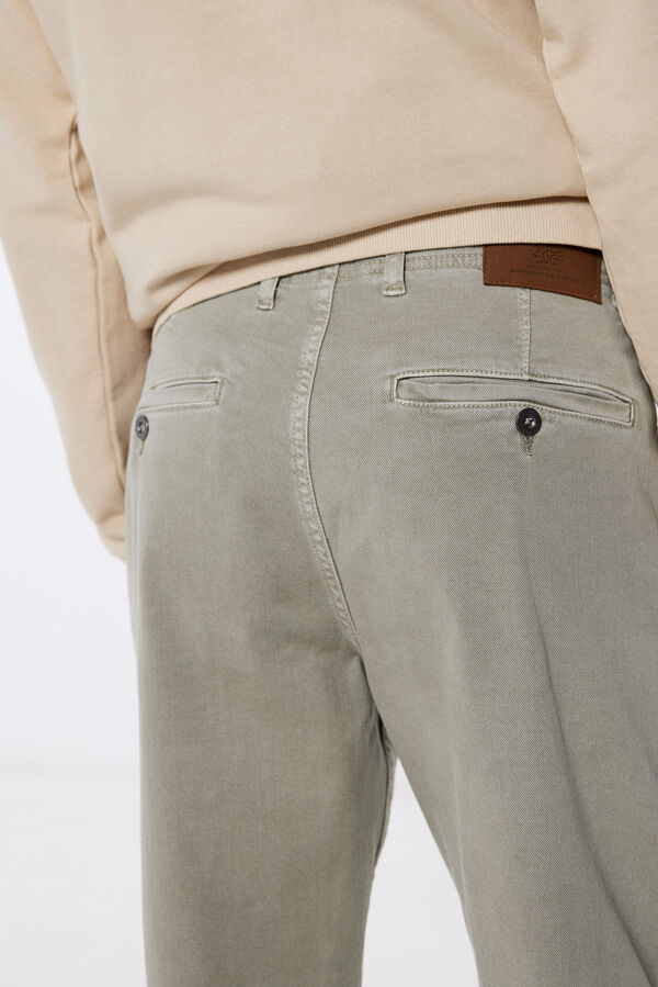 Springfield Chino lavado verde