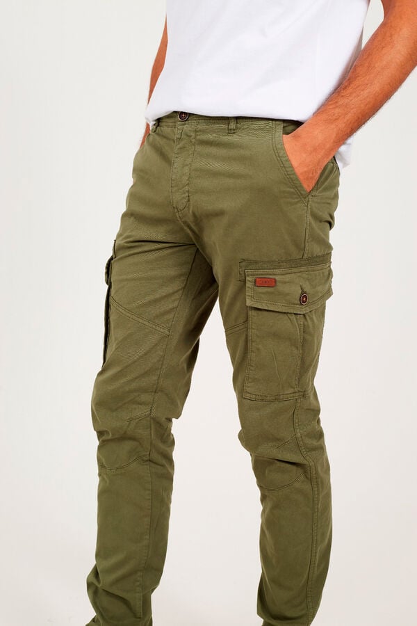 Brave Soul Pantal&oacute;n cargo gris