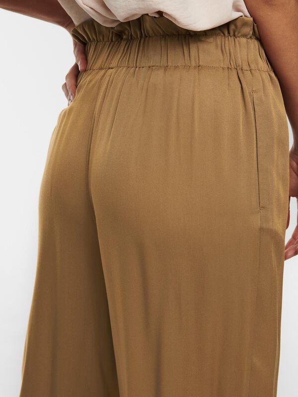 Only Pantalones corte ancho cinzento
