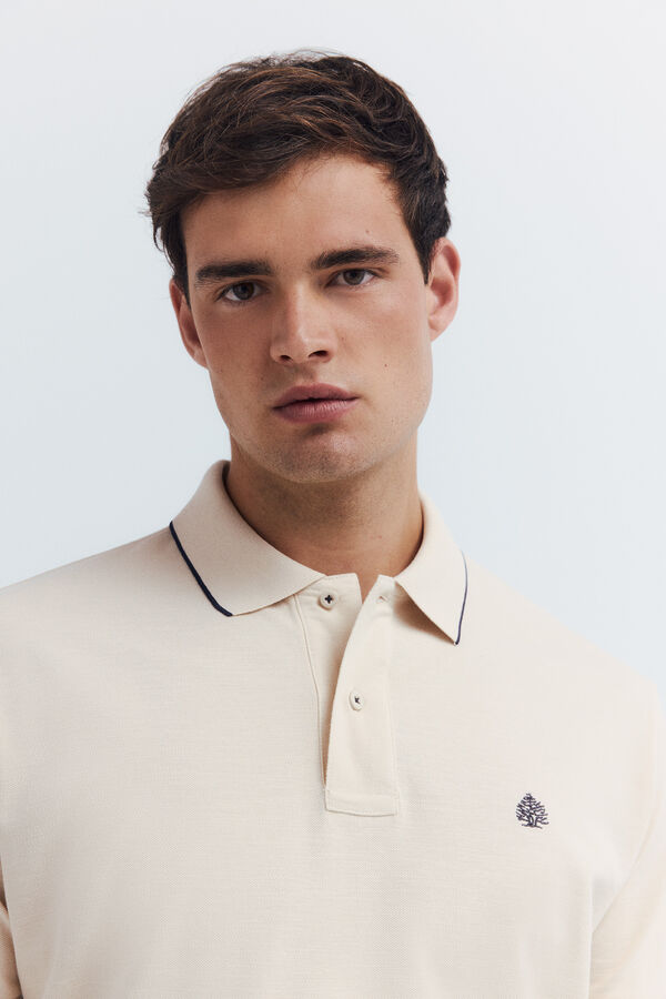 Springfield Polo piqu&eacute; fantas&iacute;a cuello tipping regular fit beige
