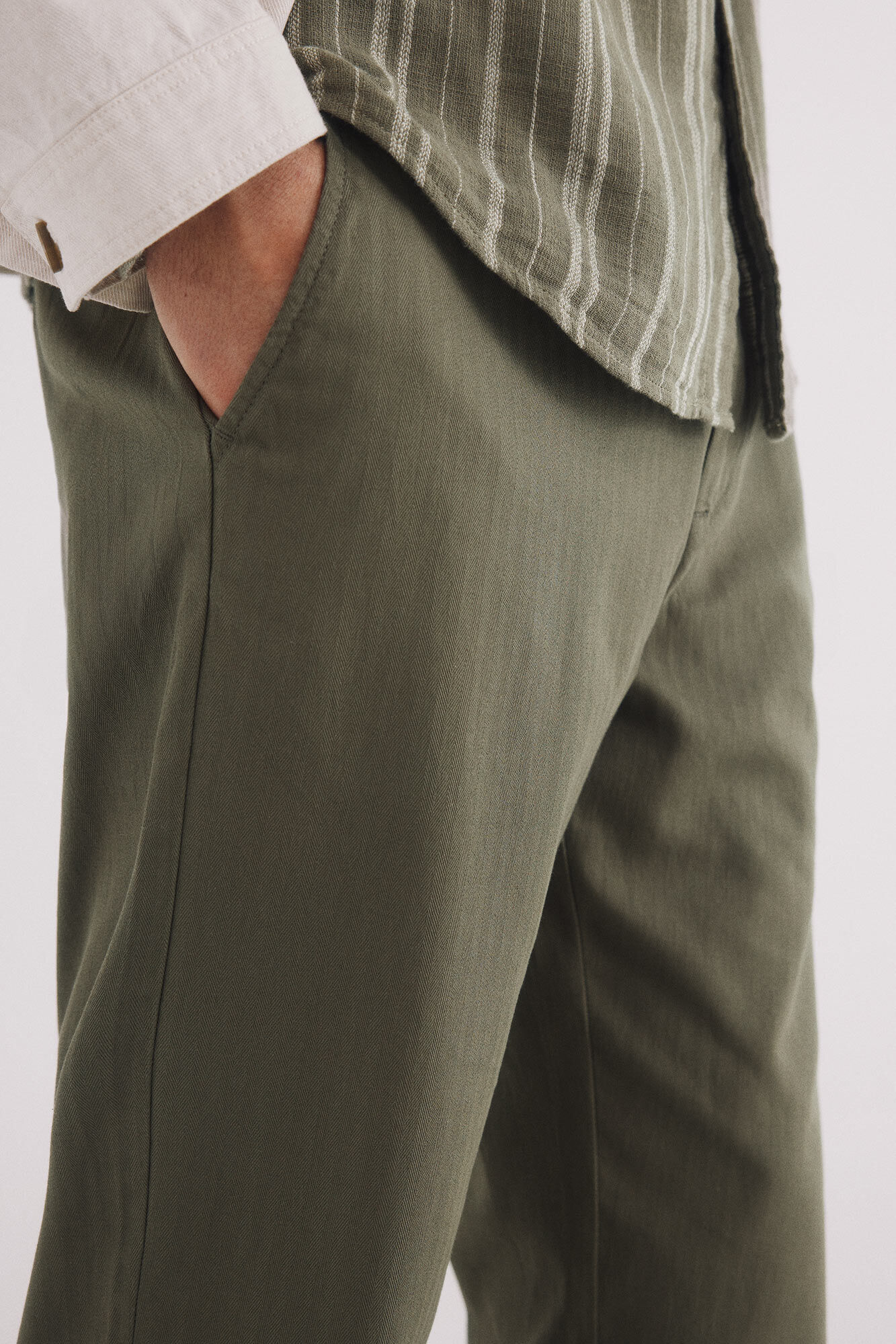 Springfield Pantal&oacute;n espiga slim fit