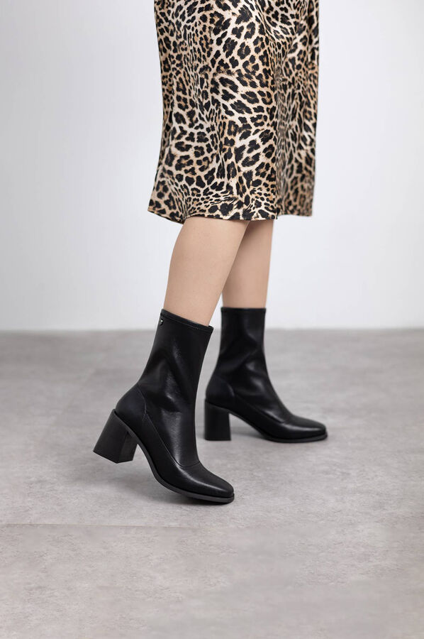 XTI Bota de salto alto preto