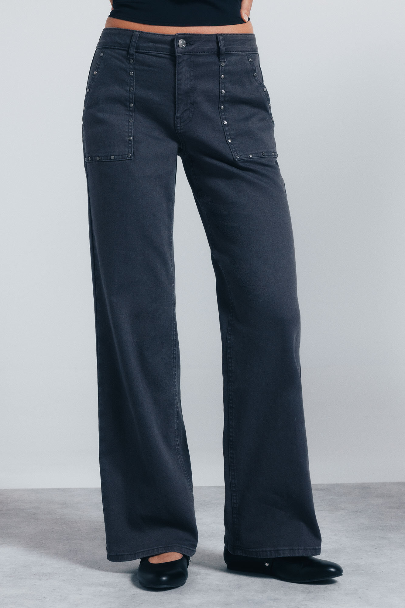 Springfield Cal&ccedil;a jeans culotte com tachas