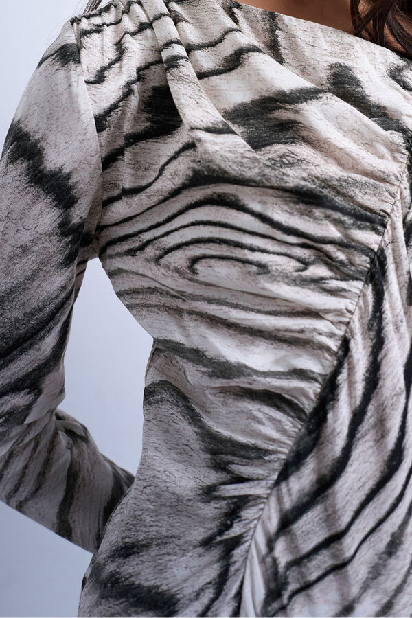 Topshop Vestido assim&eacute;trico de manga compridas em viscose LENZING&trade; ECOVERO&trade; preto