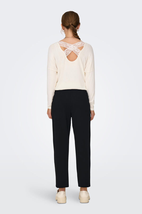 Only Cal&ccedil;as cl&aacute;ssicas com bot&otilde;es preto