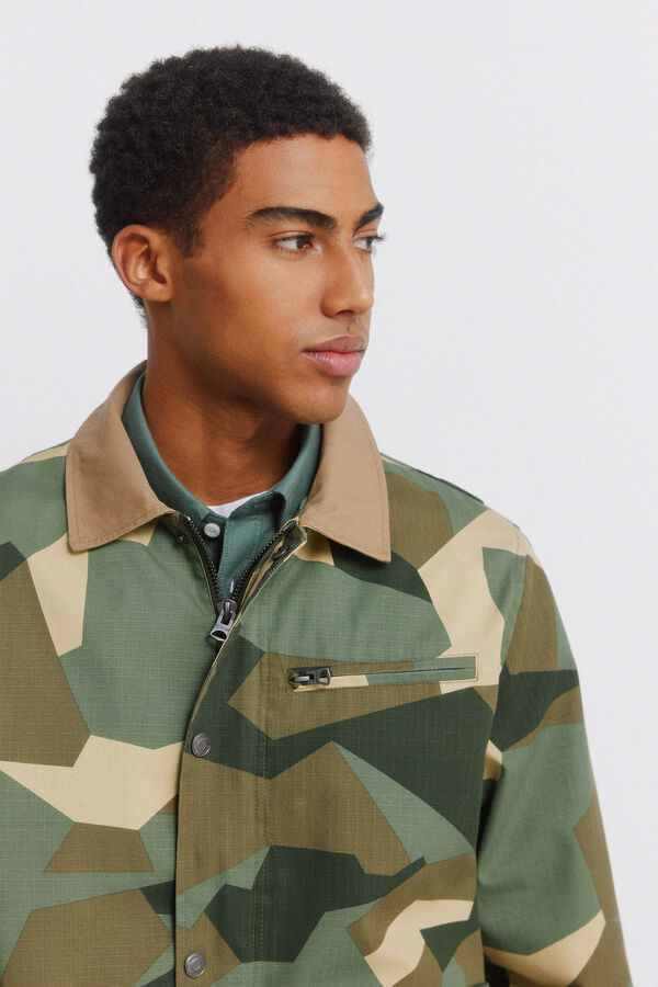 Springfield Parka camuflaje cuello contraste kaki
