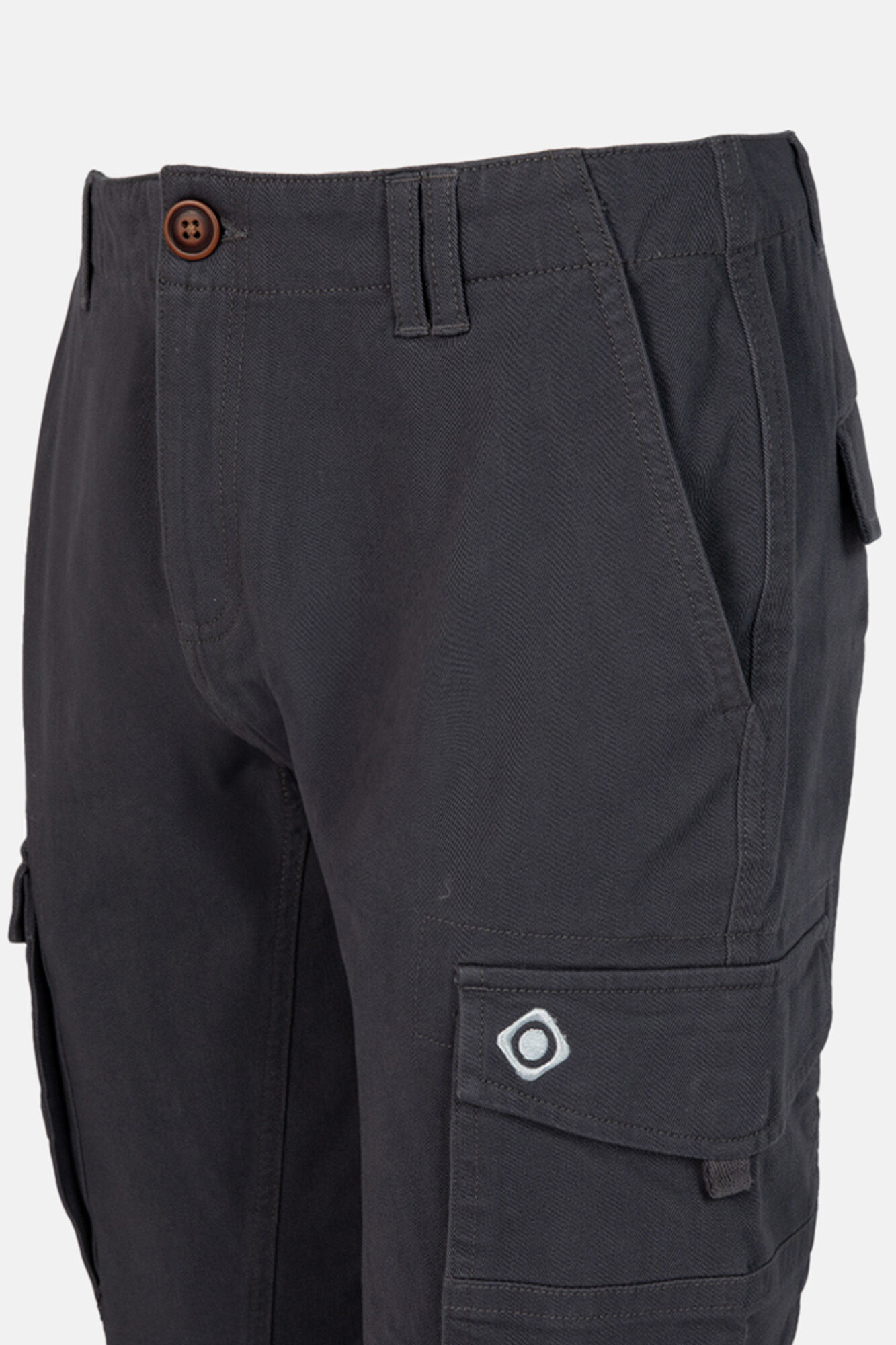 Izas Pantal&oacute;n cargo