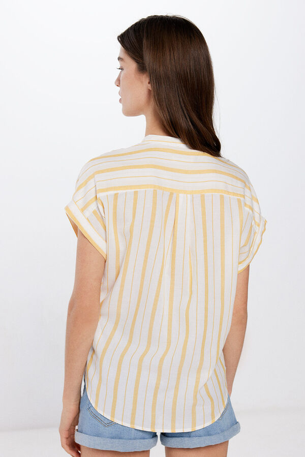 Springfield Blusa B&aacute;sica Cuello Mao Algod&oacute;n amarillo
