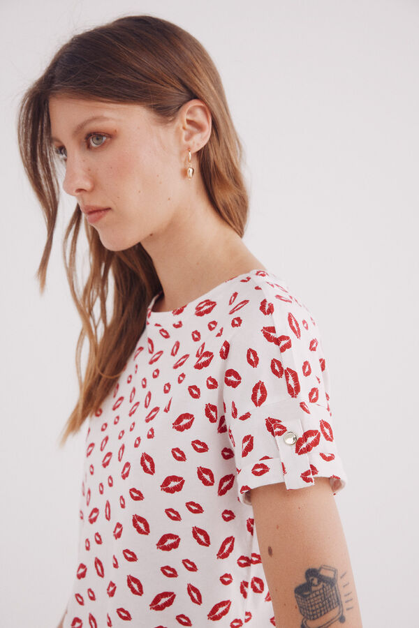 Springfield Camiseta manga vuelta trabilla estampada rojo