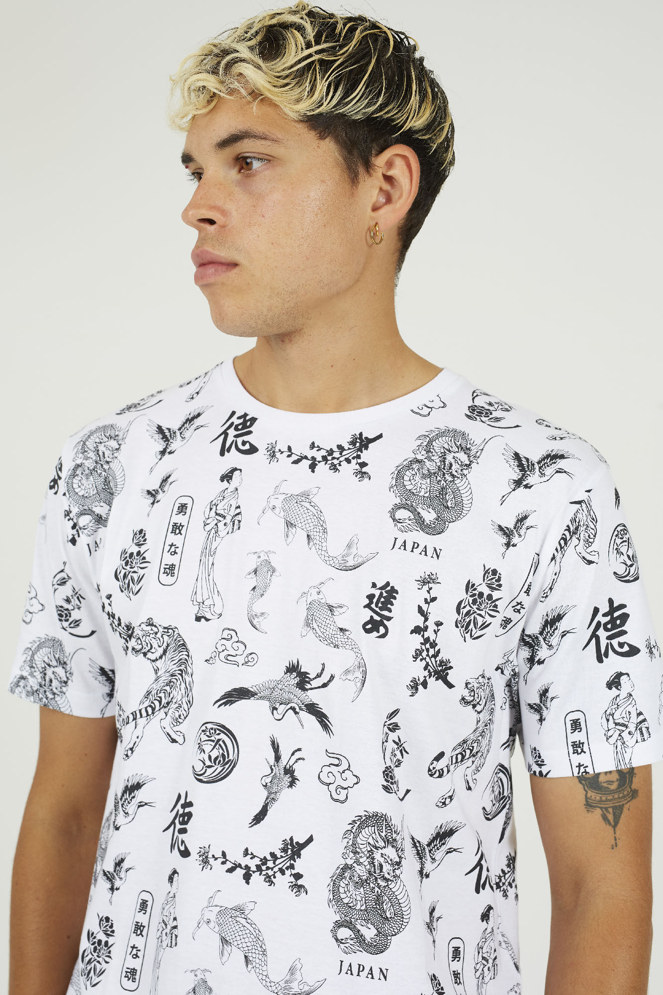 Brave Soul Camiseta estampada con manga corta