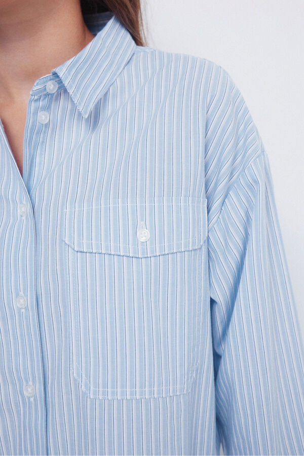 Springfield Camisa oversized bolsillo parche azul