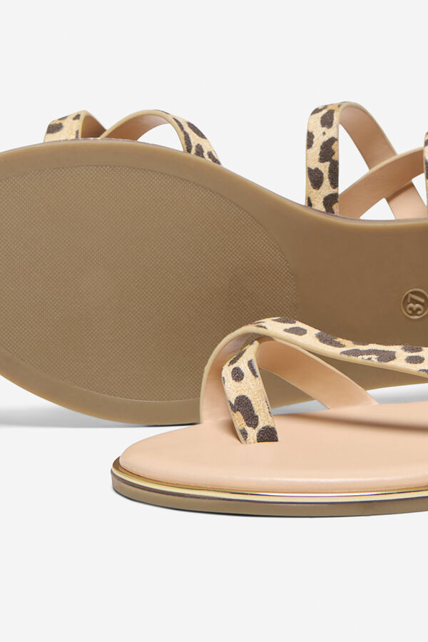 Only Shoes Sand&aacute;lia rasteira com tiras de animal print bege