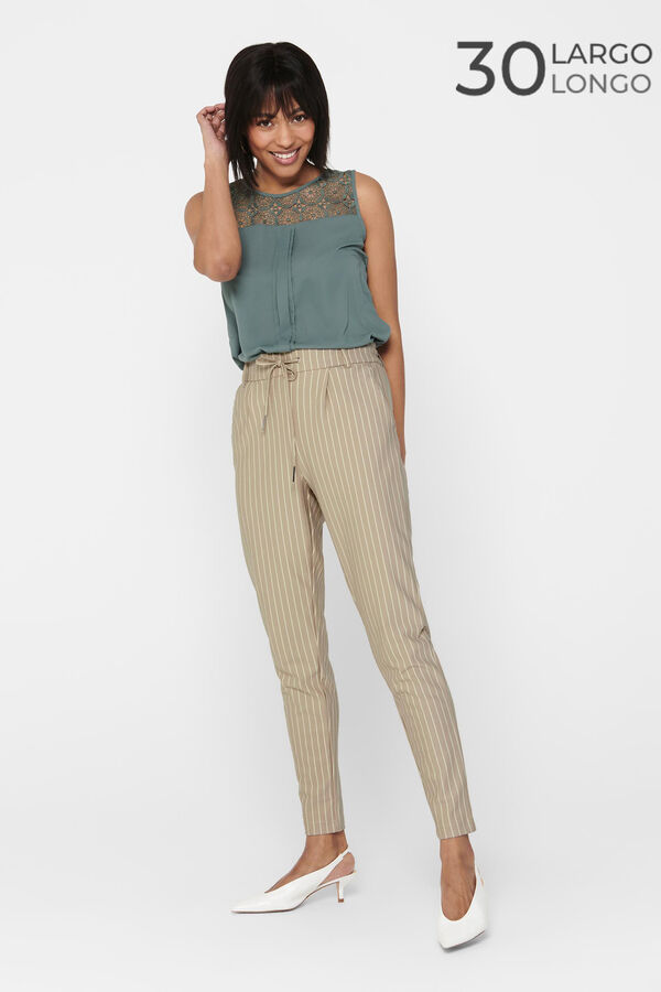 Only Pantal&oacute;n pitillo beige