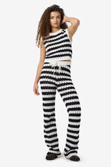 Noisy May Top Crochet de Manga Sisa: Fresco y Moderno gris