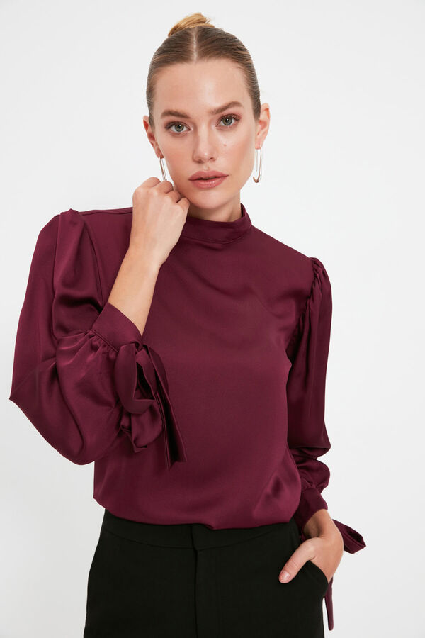 Trendyol Blusa sat&eacute;n con lazo morado/lila
