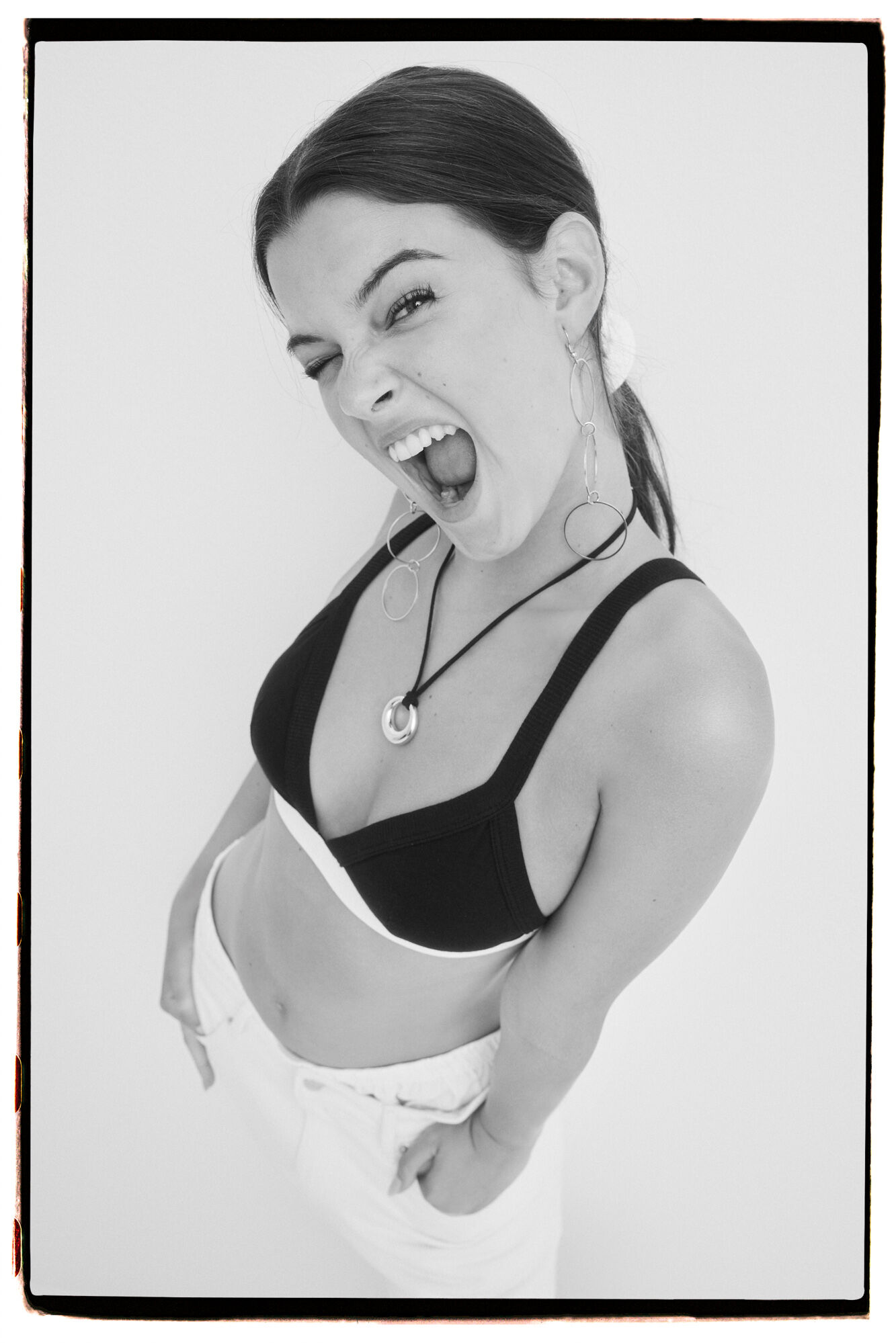 HI&BYE Soutien triangular algod&atilde;o preto