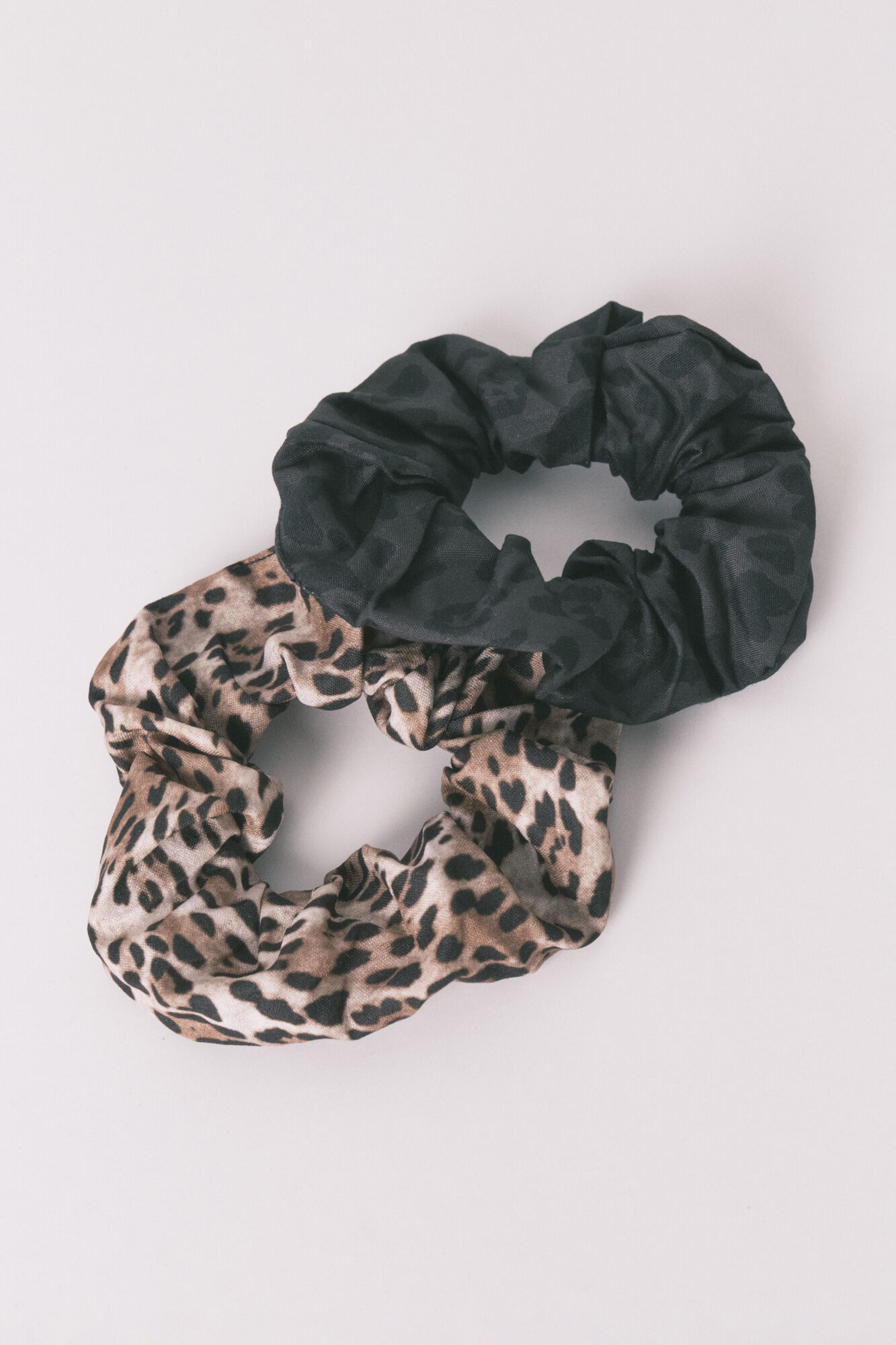 Women'secret Pacote com 2 scrunchies com estampa animal