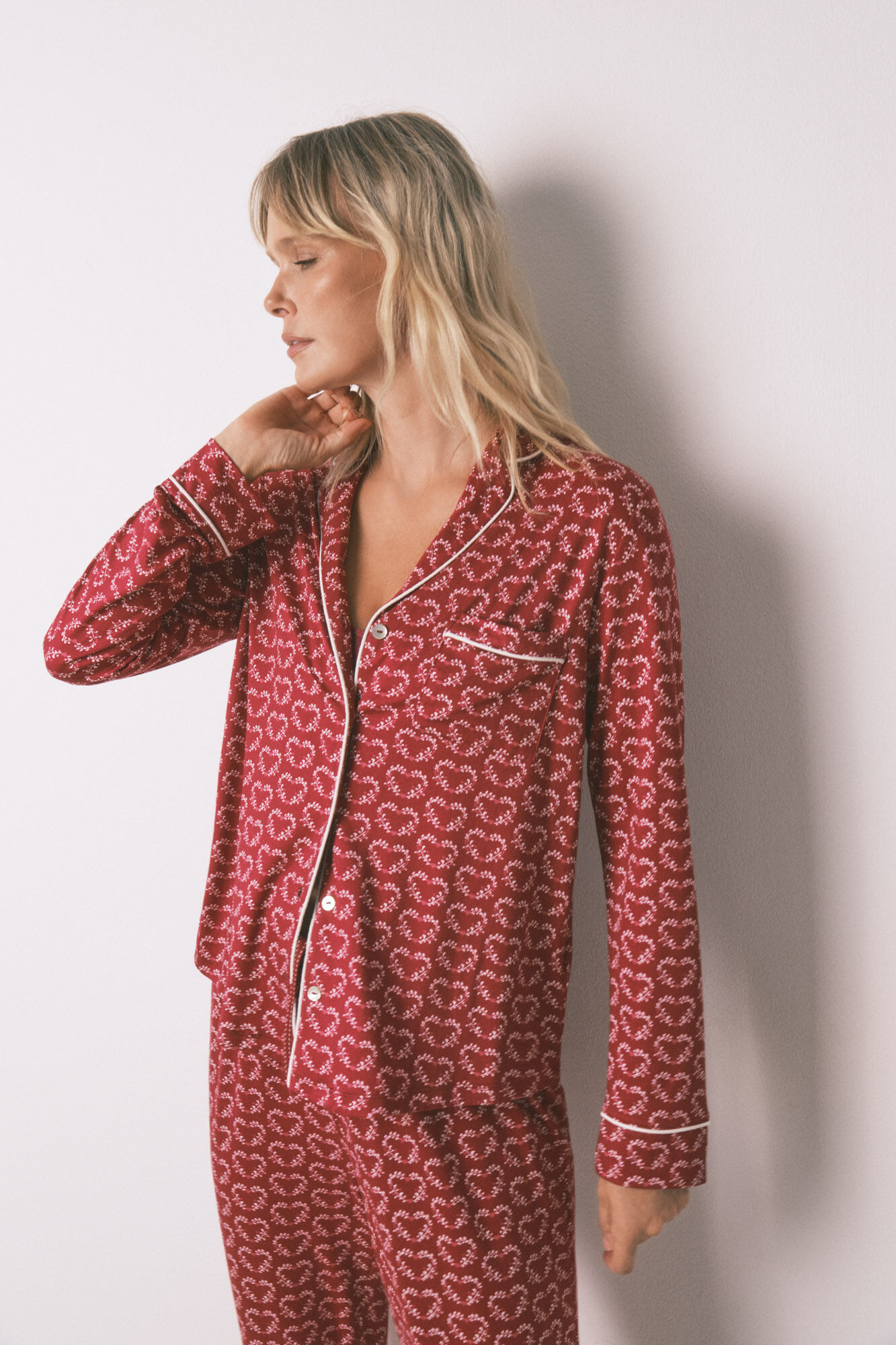 Women'secret Pijama camisero largo estampado corazones rojo