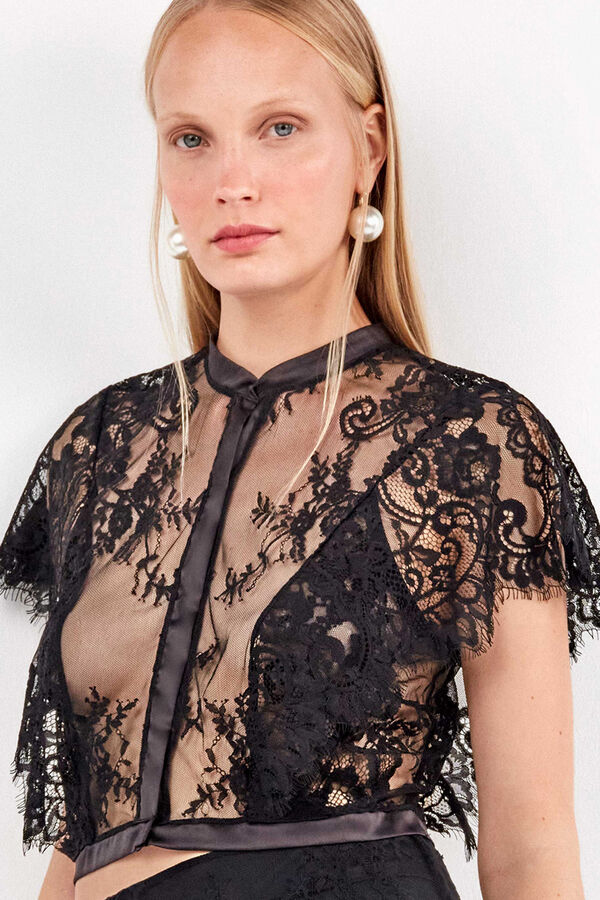 Gisela Chaqueta negro de encaje transparente con detalles elegantes negro