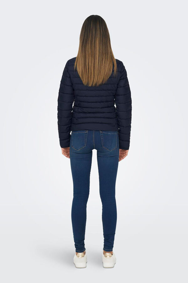 Only Play Chaqueta t&eacute;cnica acolchada con bolsillos azul