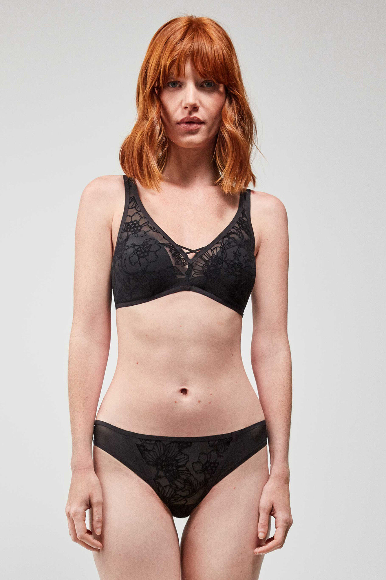 Gisela Braga cl&aacute;sica encaje