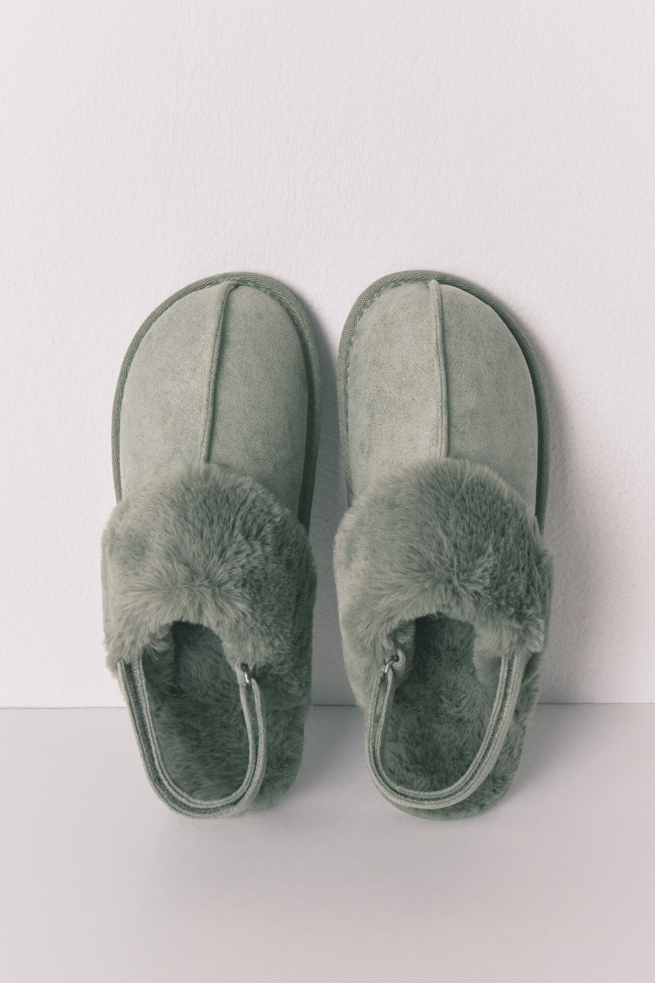 Women'secret Zapatillas casa zueco pelo verde