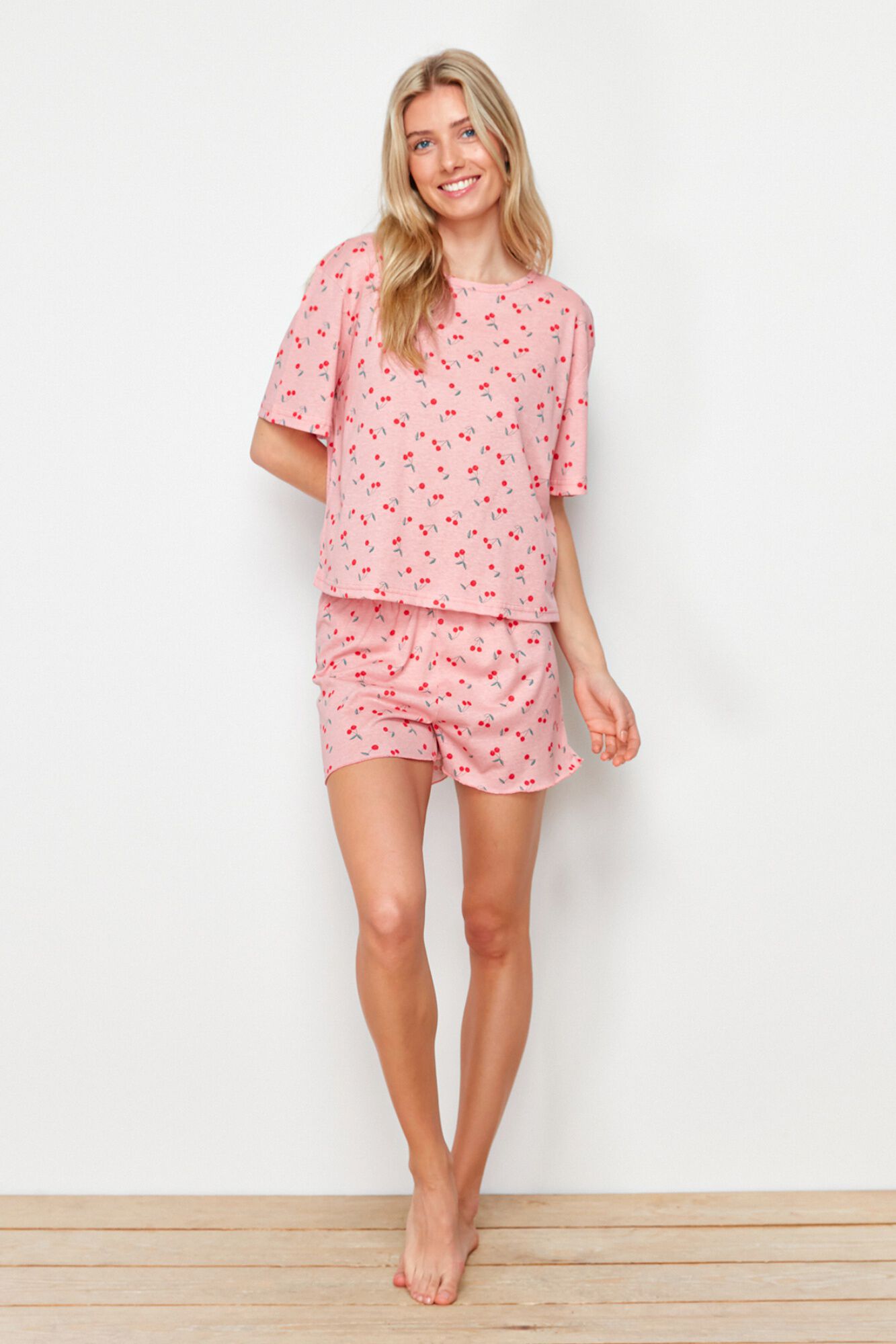 Trendyol Conjunto de pijama curto cerejas