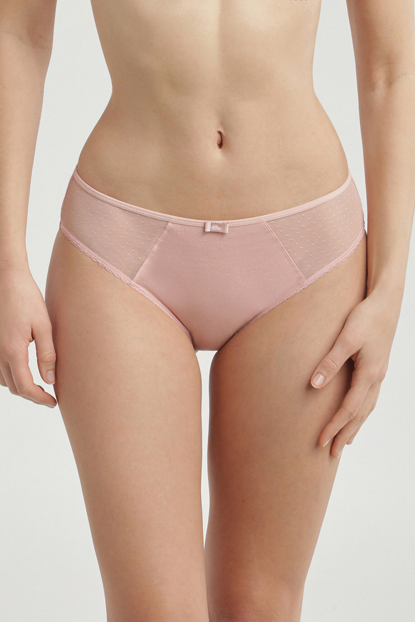 DIM Braga cl&aacute;sica Generous de algod&oacute;n org&aacute;nico 