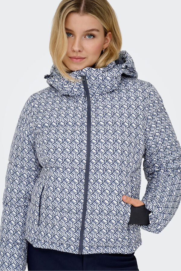Only Play Casaco ski acolchoado t&eacute;cnico estampado para mulher branco