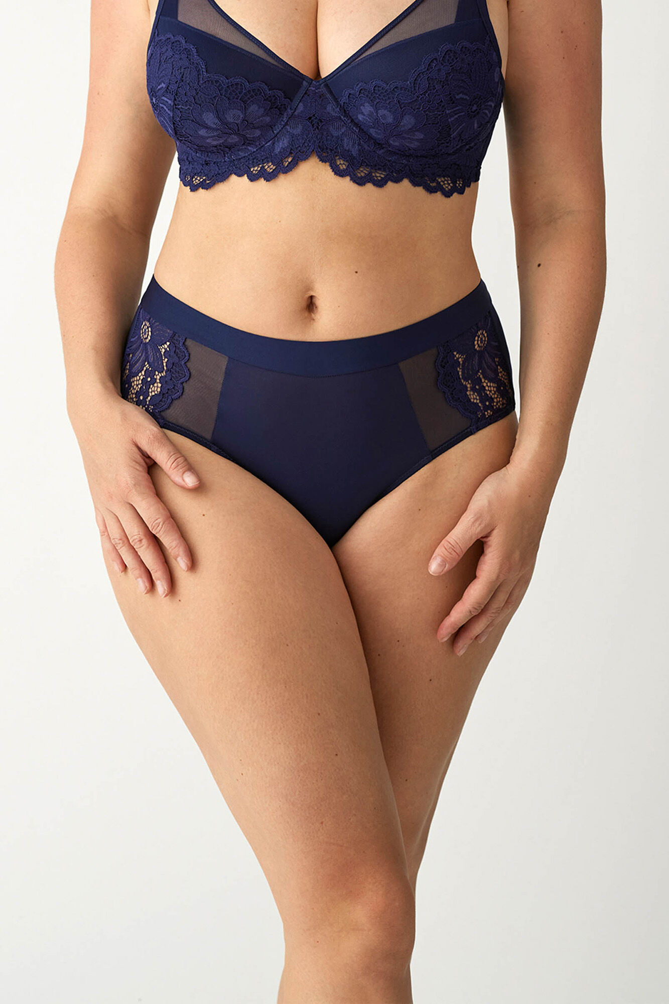 Promise Braga alta encaje