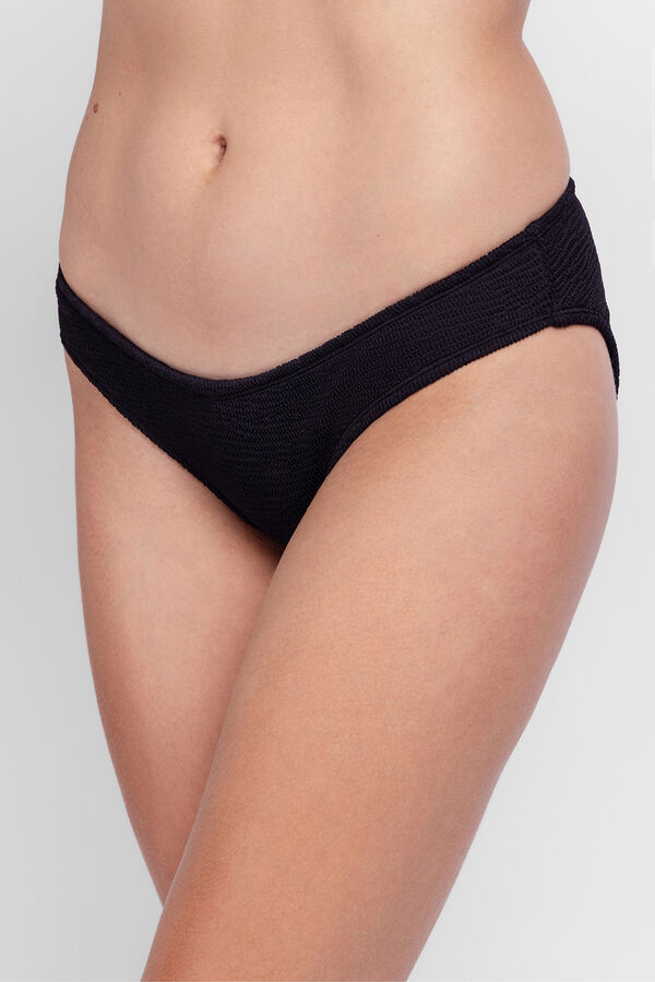 Dorina Braga de bikini negro negro