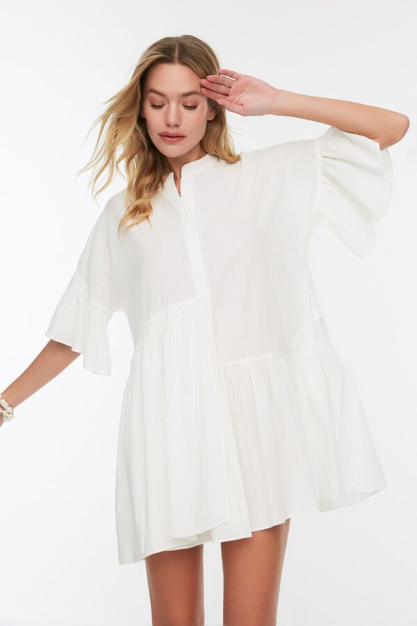 Trendyol Vestido corto camisero volantes blanco
