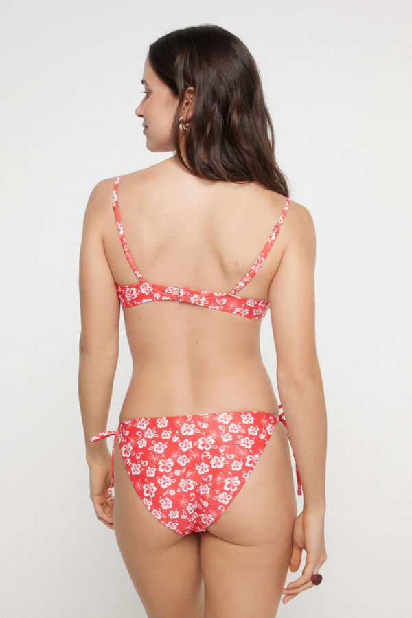 Pieces Top biquíni push up com estampado floral. vermelho