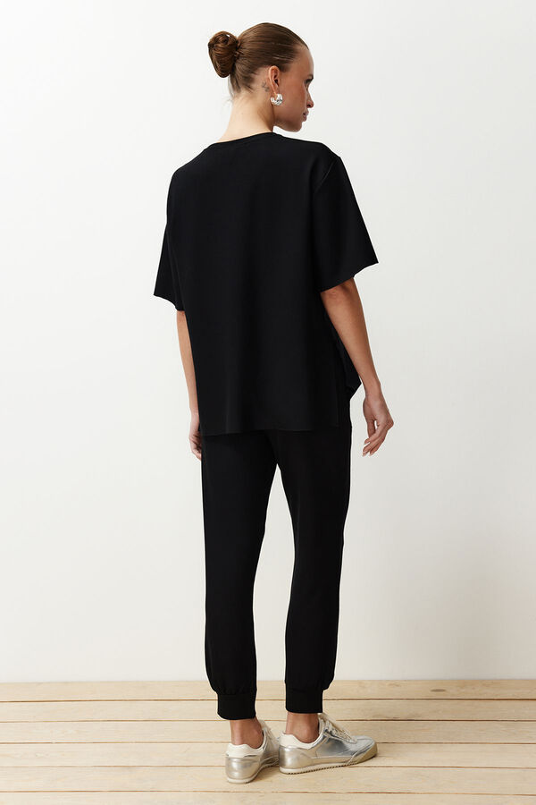 Trendyol Conjunto pantalones y camiseta negro liso negro